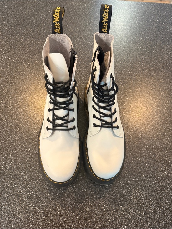 Dr. Martens Shoes - Women’s Dr. Martens White Jadon Lace-Up Boots with Black Laces - size 10
